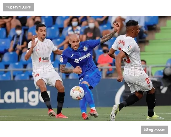 欧塞尔客场逼平巴黎FC，保级路上收获关键一分